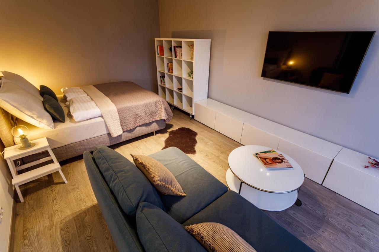 Apartment Golden Rezidence Nova Karolina Ii. *